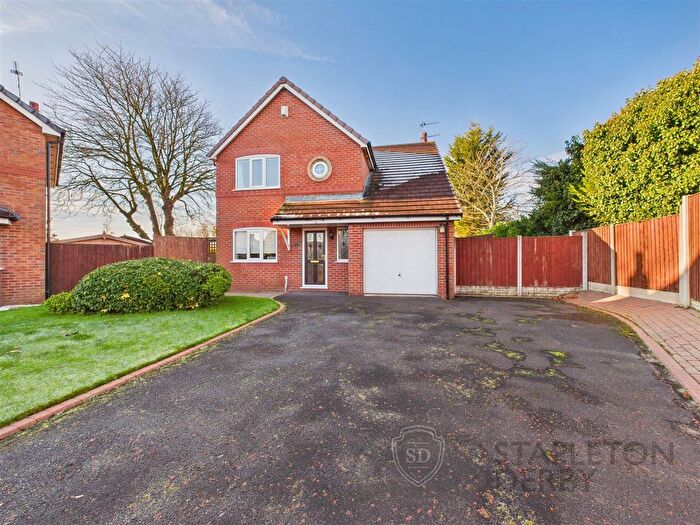 4 Bedroom Detached House For Sale In Oak Meadows Court, Rainhill, L35