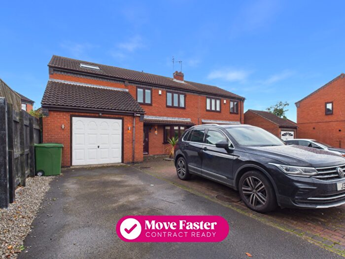 4 Bedroom Semi-Detached House For Sale In Churchill Rise, Burstwick, HU12