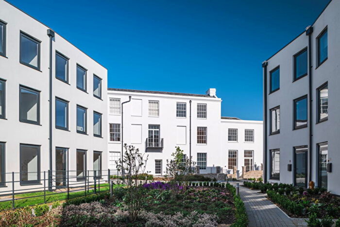 2 Bedroom Duplex For Sale In Orchard Mews, Ramsgate, CT11