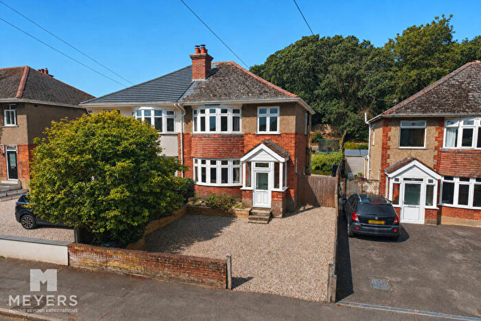 3 Bedroom Semi-Detached House For Sale In Iford Lane, Bournemouth, BH6