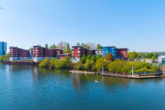 2 Bedroom Flat For Sale In Jim Driscoll Way, CF11