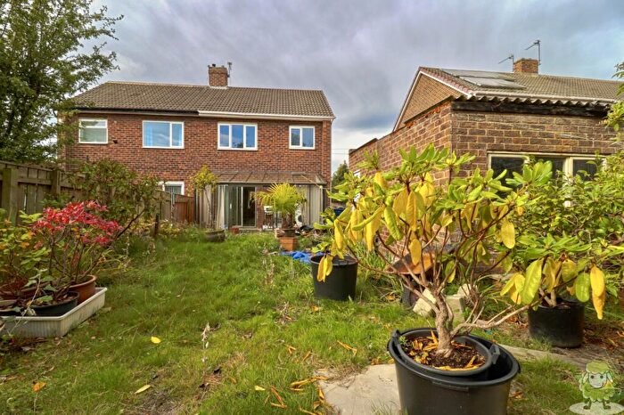 3 Bedroom Semi-Detached House For Sale In Trevor Grove, Sunderland, SR6