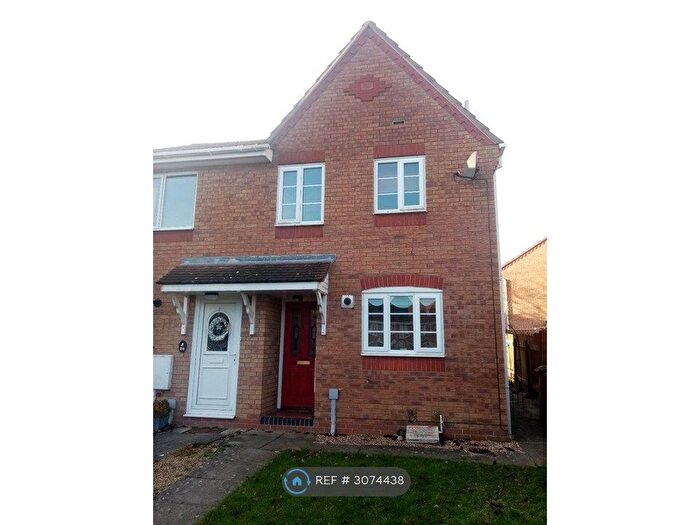 2 Bedroom Semi-Detached House To Rent In Dove Close, Sleaford, NG34