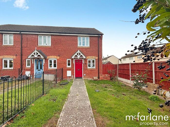 2 Bedroom End Of Terrace House For Sale In Bexley Walk, Swindon, SN3