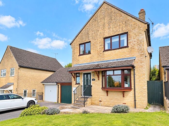 3 Bedroom Detached House To Rent In The Ridge, Bussage, Stroud, GL6