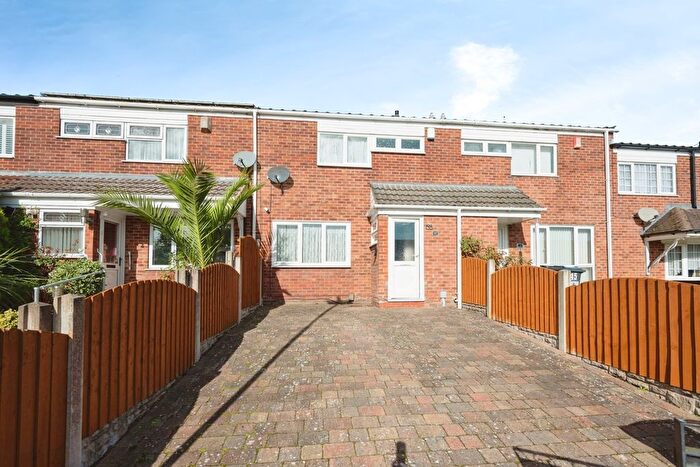 3 Bedroom Terraced House For Sale In Foredraft Close, Birmingham, West Midlands, B32