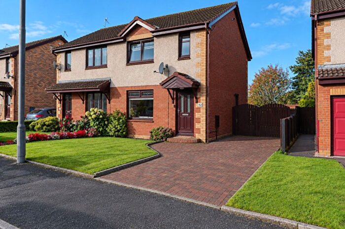 3 Bedroom Semi-Detached House To Rent In Bridgend Park, Bathgate, EH48