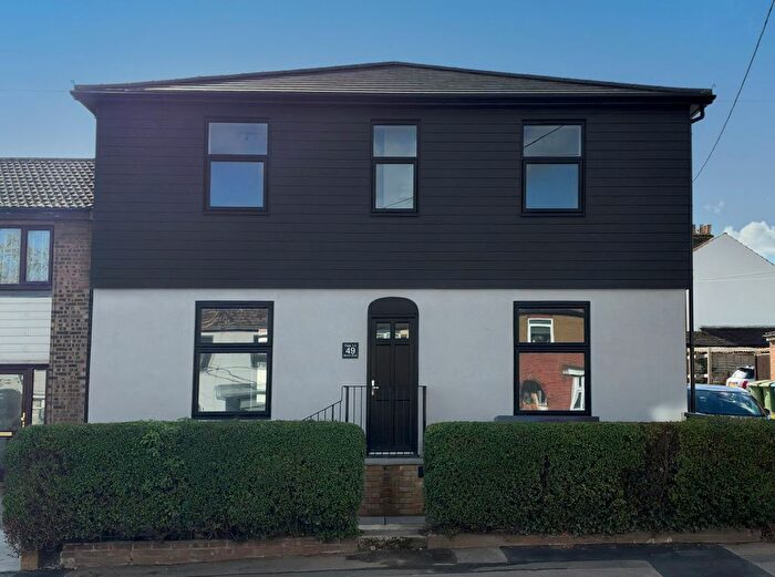 1 Bedroom Flat To Rent In Minster Road, Minster-On-Sea, ME12