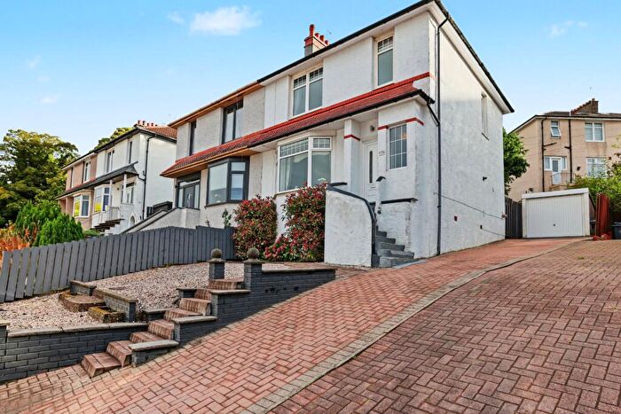 3 Bedroom Semi-Detached House For Sale In Kingswood Drive, Glasgow, Glasgow City, G44