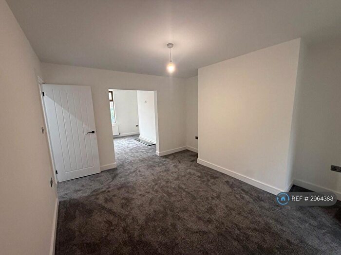 4 Bedroom Terraced House To Rent In Peel Terrace, Stafford, ST16