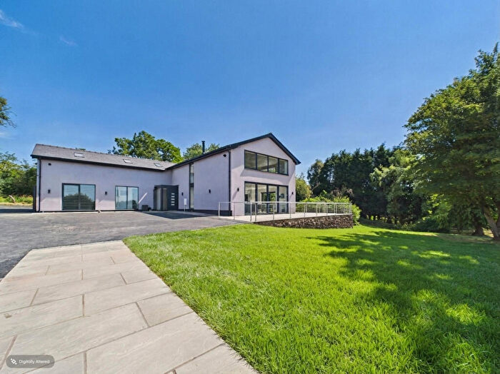 5 Bedroom Detached House To Rent In Dam House, Inglewhite Road, Goosnargh, Lancashire, PR3