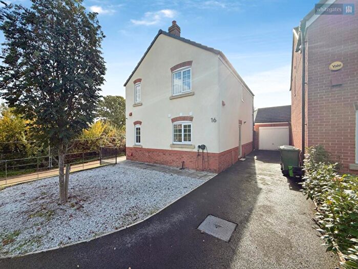 3 Bedroom Detached House For Sale In Argent Close, Shavington, Crewe, Cheshire, CW2