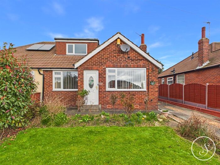 3 Bedroom Semi-Detached Bungalow For Sale In Kelmscott Lane, Leeds, LS15