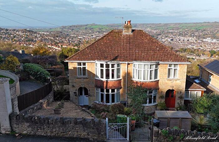 3 Bedroom Semi-Detached House For Sale In Bloomfield Road, Bloomfield, Bath, BA2