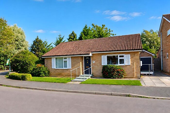 2 Bedroom Bungalow For Sale In Elizabethan Way, Brampton, PE28