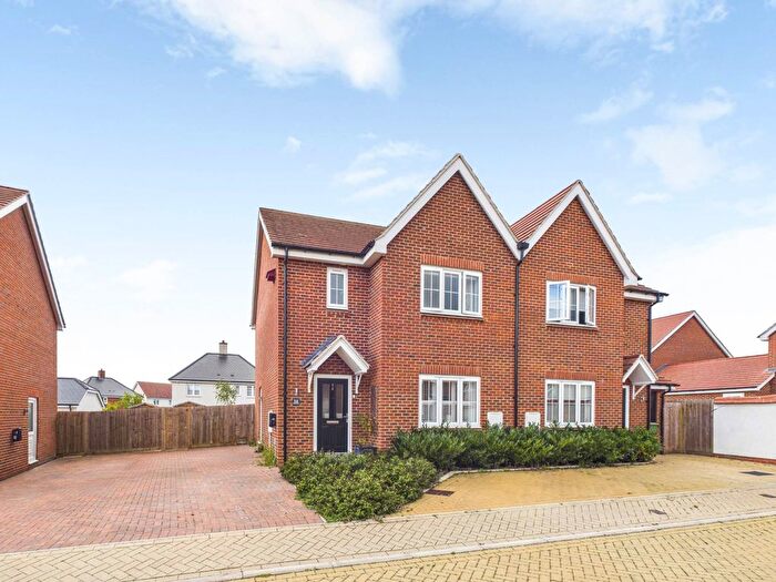 3 Bedroom Semi-Detached House For Sale In Burch Mews, Haddenham, HP17