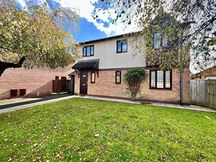 3 Bedroom Property For Sale In Lon Y Plas, Johnstown, Carmarthen, SA31