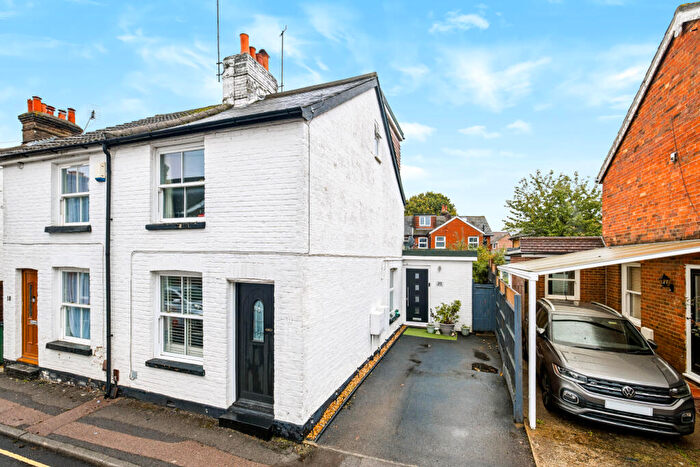 3 Bedroom Terraced House For Sale In Ref: El - Alpha Road, Crawley, RH11