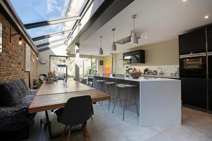 4 Bedroom Terraced House For Sale In Avondale Rise, Camberwell, SE5
