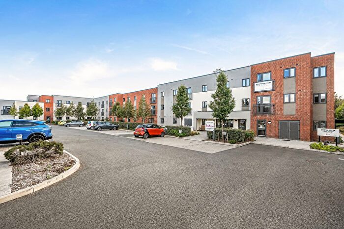 1 Bedroom Flat For Sale In Kingfisher Court, South Street, Taunton, TA1