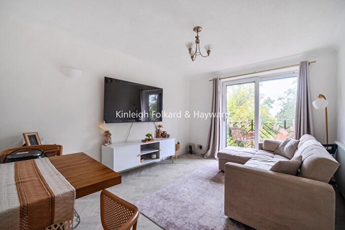 1 Bedroom Flat To Rent In Widmore Road, Bromley, Kent, BR1