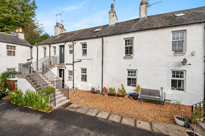 2 Bedroom Flat For Sale In Wood Place, Blanefield, G63