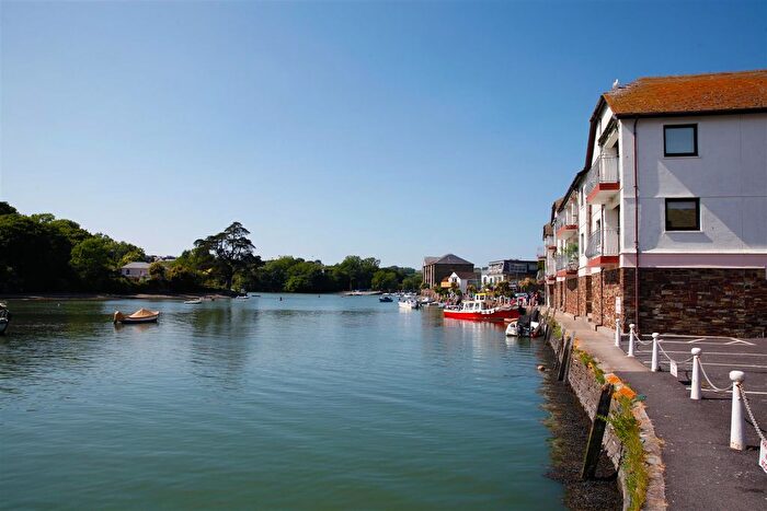 2 Bedroom Flat For Sale In Embankment Road, Kingsbridge, TQ7