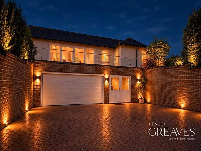 4 Bedroom Detached Bungalow For Sale In Hillcrest Gardens, Burton Joyce, Nottingham, NG14