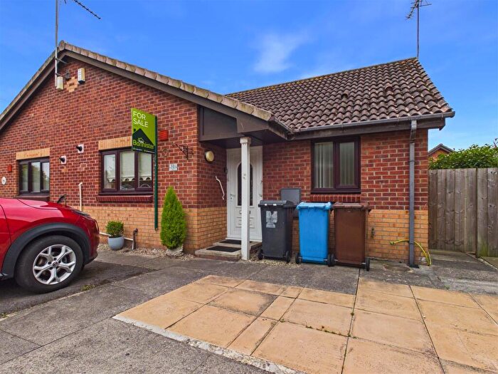 2 Bedroom Semi-Detached House For Sale In Impala Way, Hull, HU4