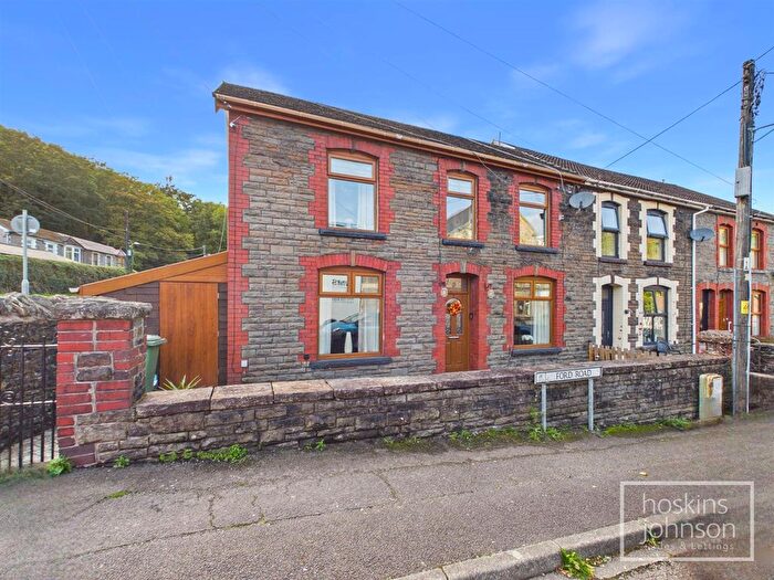 4 Bedroom End Of Terrace House For Sale In Ford Road, Pontypridd, CF37