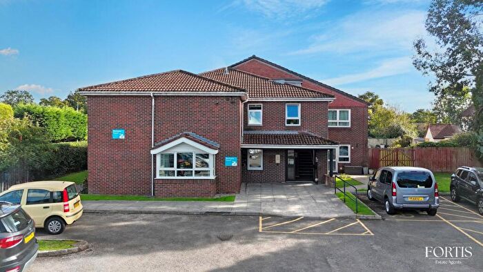 1 Bedroom Apartment For Sale In Danescourt Way, Llandaff, CF5