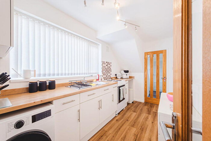 3 Bedroom Terraced House To Rent In Queensfield, Fairford, GL7