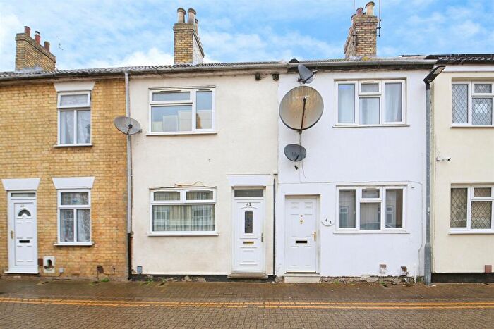 2 Bedroom Terraced House For Sale In Cobden Street, Peterborough, PE1