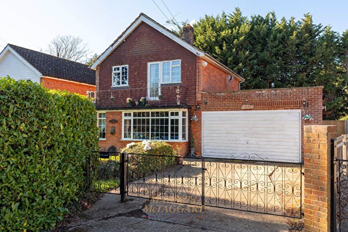 3 Bedroom Detached House For Sale In Swan Lane, Charlwood, RH6