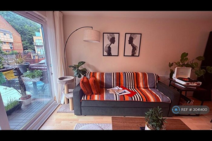 2 Bedroom Flat To Rent In Stanton House, London, SE16
