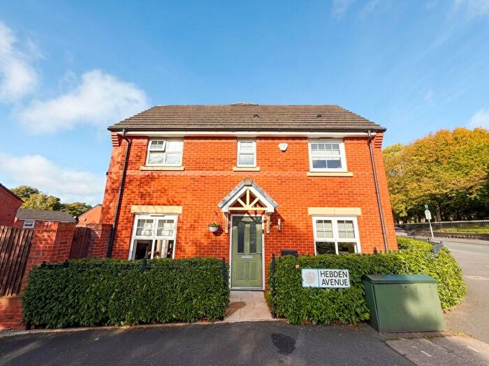 3 Bedroom Semi-Detached House For Sale In Hebden Avenue, Salford, M6
