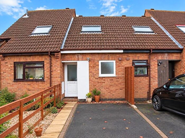 1 Bedroom House To Rent In Foxtail Close Stratford Upon Avon Warwickshire, CV37