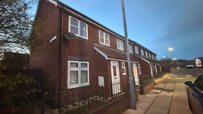 3 Bedroom End Of Terrace House To Rent In Barnham Close, Sunderland, SR5