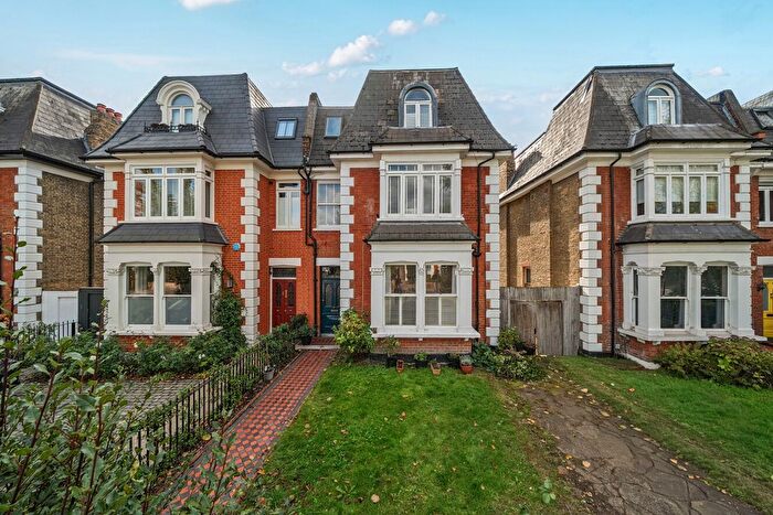1 Bedroom Flat For Sale In Micheldever Road, Lee, London, SE12