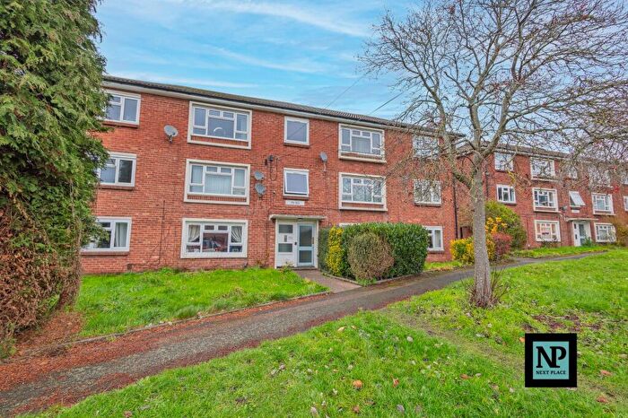 2 Bedroom Flat To Rent In Milton Avenue, Tamworth, B79