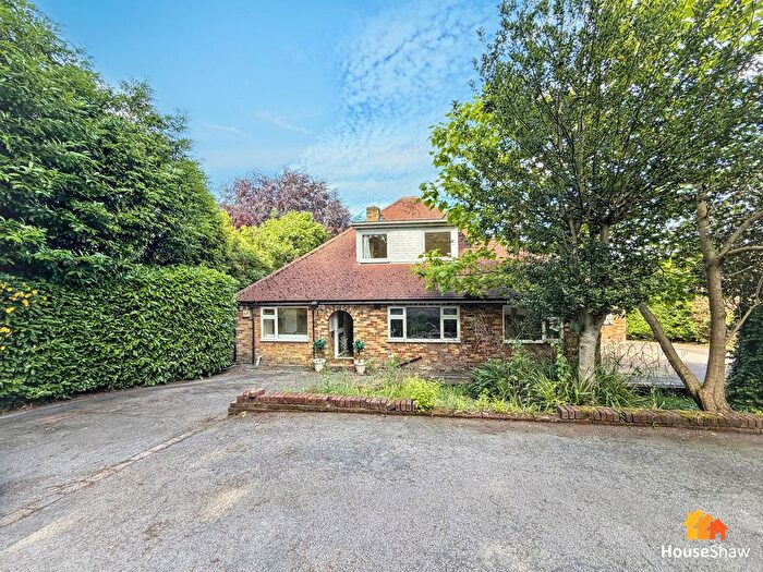 5 Bedroom Detached House For Sale In Chartridge Lane, Chesham, HP5