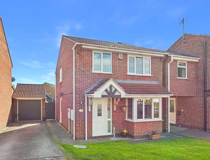 3 Bedroom Detached House For Sale In Daylesford Close, Littleover, DE23