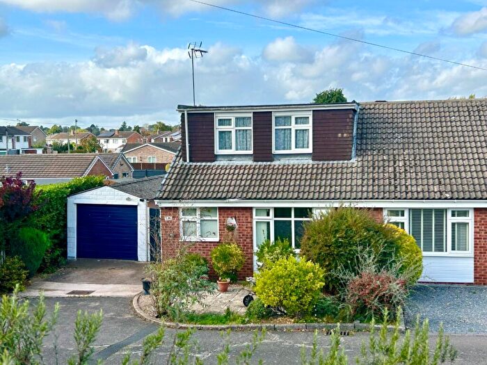 2 Bedroom Semi-Detached House For Sale In Featherbed Lane, Hillmorton, Rugby, CV21