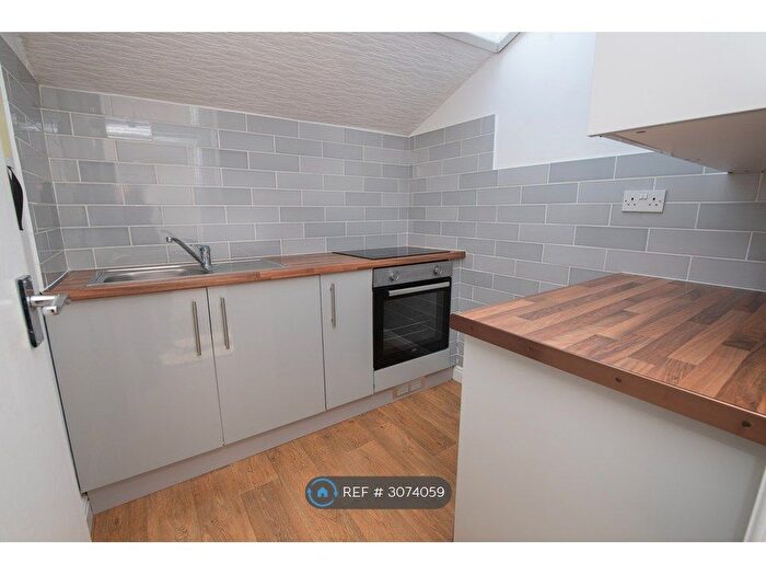 Studio To Rent In Westwood, Scarborough, YO11