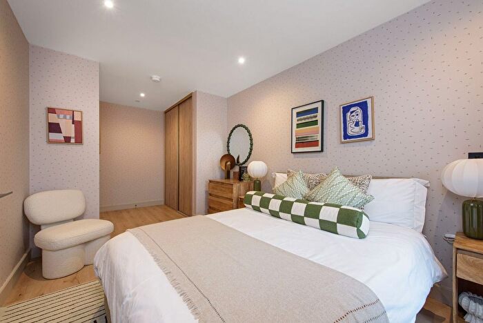 Studio To Rent In The Draper, Hendon, London, NW9