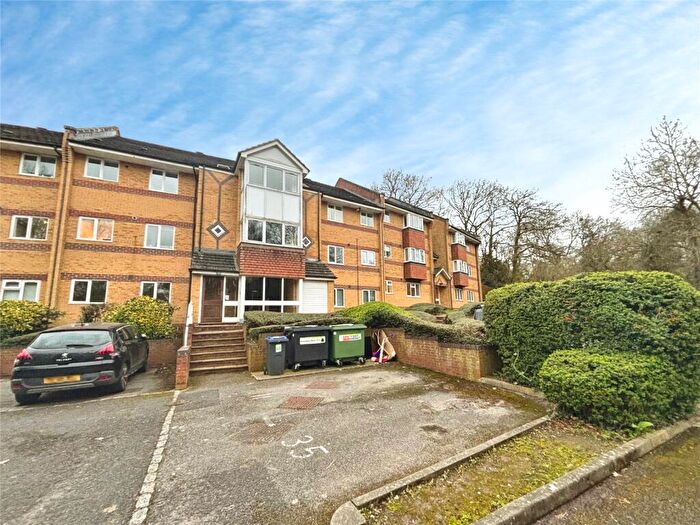 1 Bedroom Apartment For Sale In Armour Hill, Tilehurst, Reading, RG31