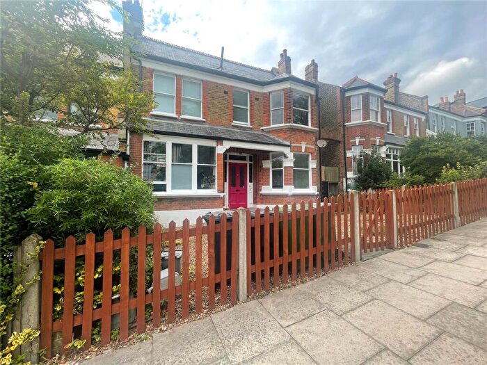 1 Bedroom Apartment To Rent In Montague Avenue, Brockley, London, SE4