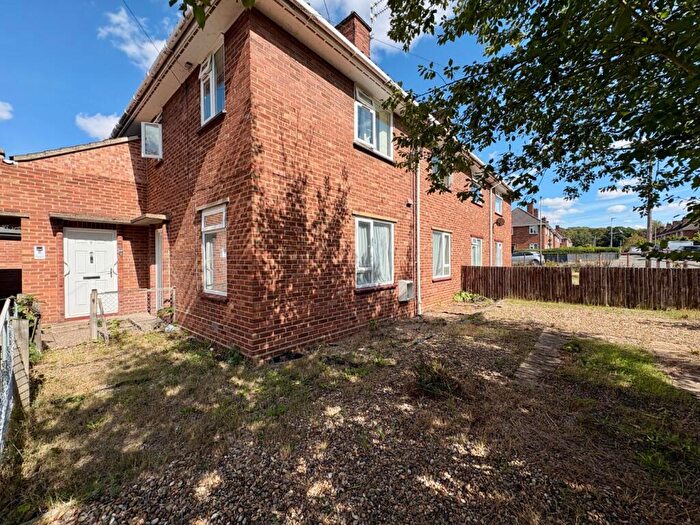2 Bedroom Flat For Sale In Rolleston Close, Norwich, Norfolk, NR5