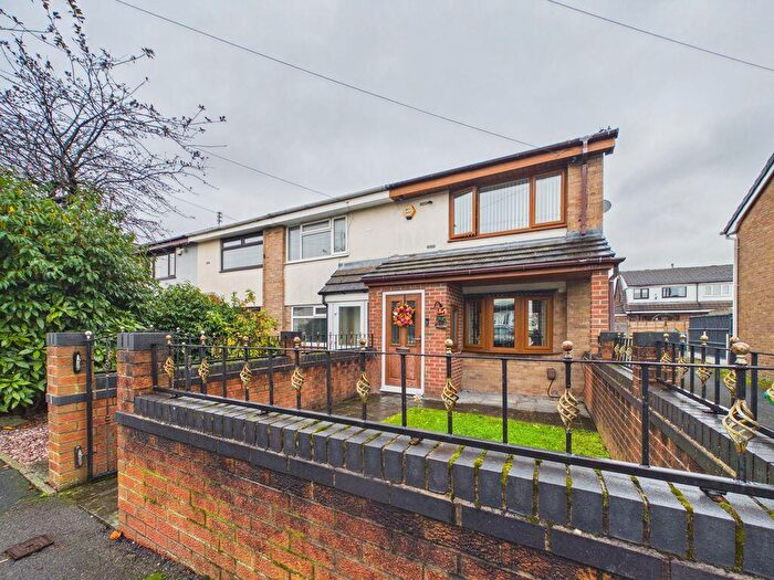 2 Bedroom Semi-Detached House For Sale In Oxford Drive, Middleton, M24