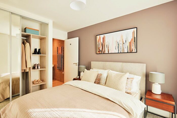2 Bedroom Apartment To Rent In Avebury Boulevard, Central Milton Keynes, Milton Keynes, MK9